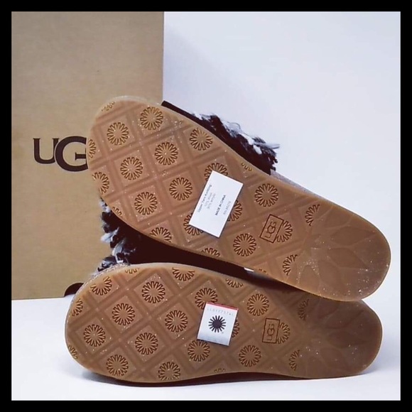 UGG Cindy Open Back Slip On Sandals Black & White - Picture 5 of 7